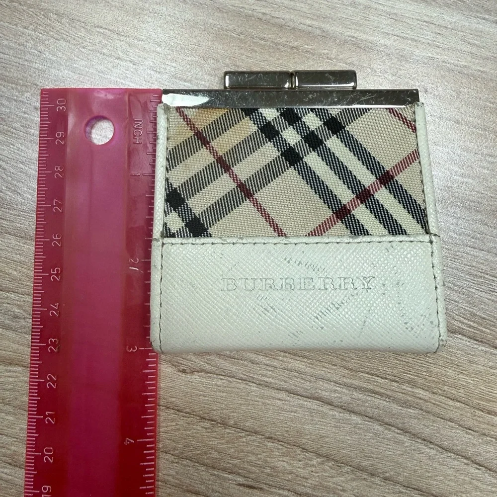 Burberry Kiss Lock Coin Pouch - Picture 7 of 7